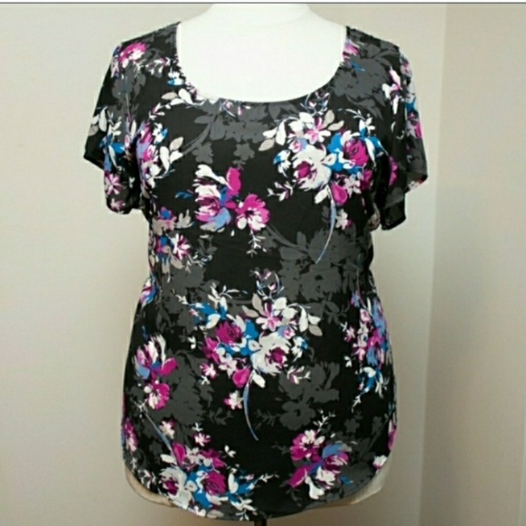 Torrid - Georgette Button Back - Picture 2 of 7